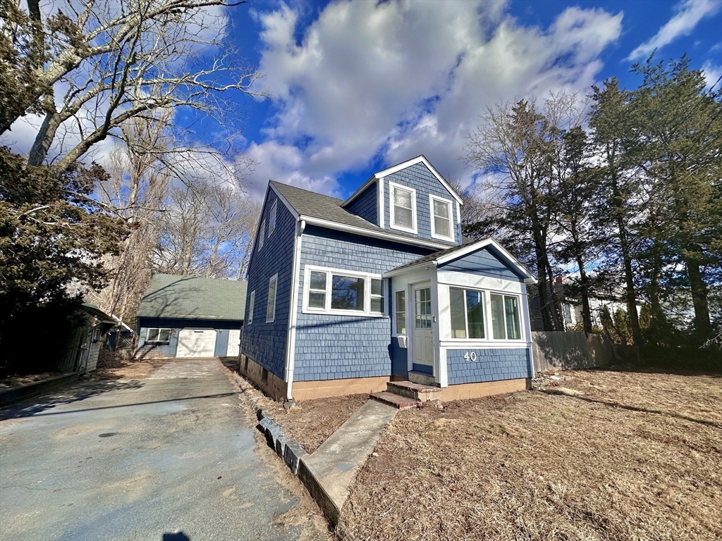 40 Sandwich Road Wareham, MA 02571 - Photo 3 of 37