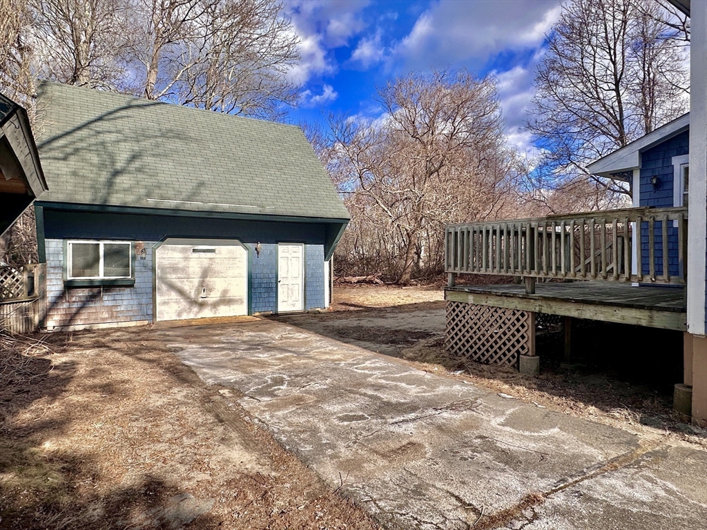 40 Sandwich Road Wareham, MA 02571 - Photo 4 of 37