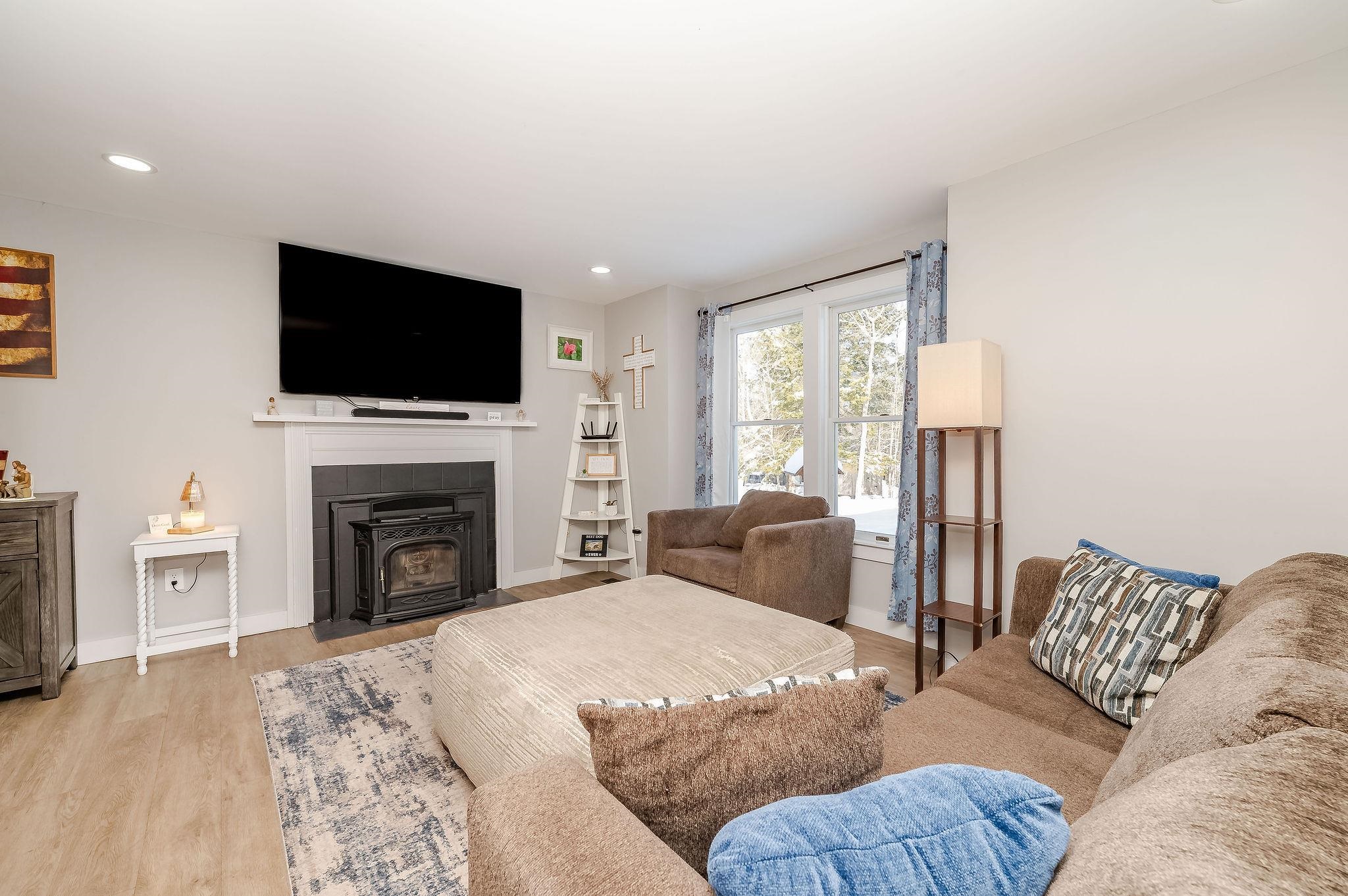 11 B Bow Mills Road Barnstead, NH 03225 - Photo 8 of 43