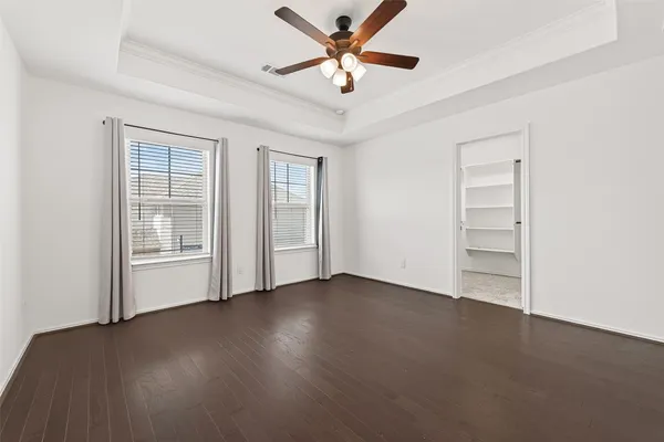 $2,700 | 5122 Emma Forest Street, Houston, TX 77018