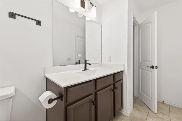 $2,700 | 5122 Emma Forest Street, Houston, TX 77018