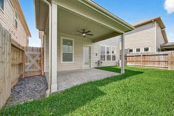 $2,700 | 5122 Emma Forest Street, Houston, TX 77018