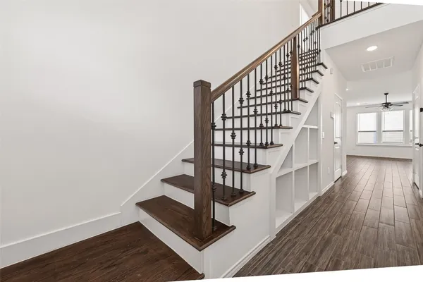 $2,700 | 5122 Emma Forest Street, Houston, TX 77018