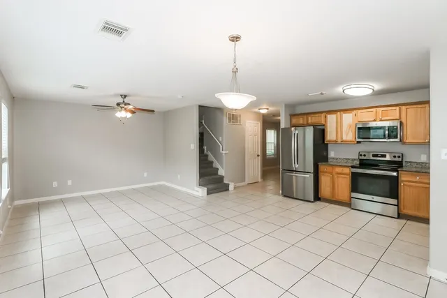 $1,475 | 4923 North Cancun Drive, Houston, TX 77045