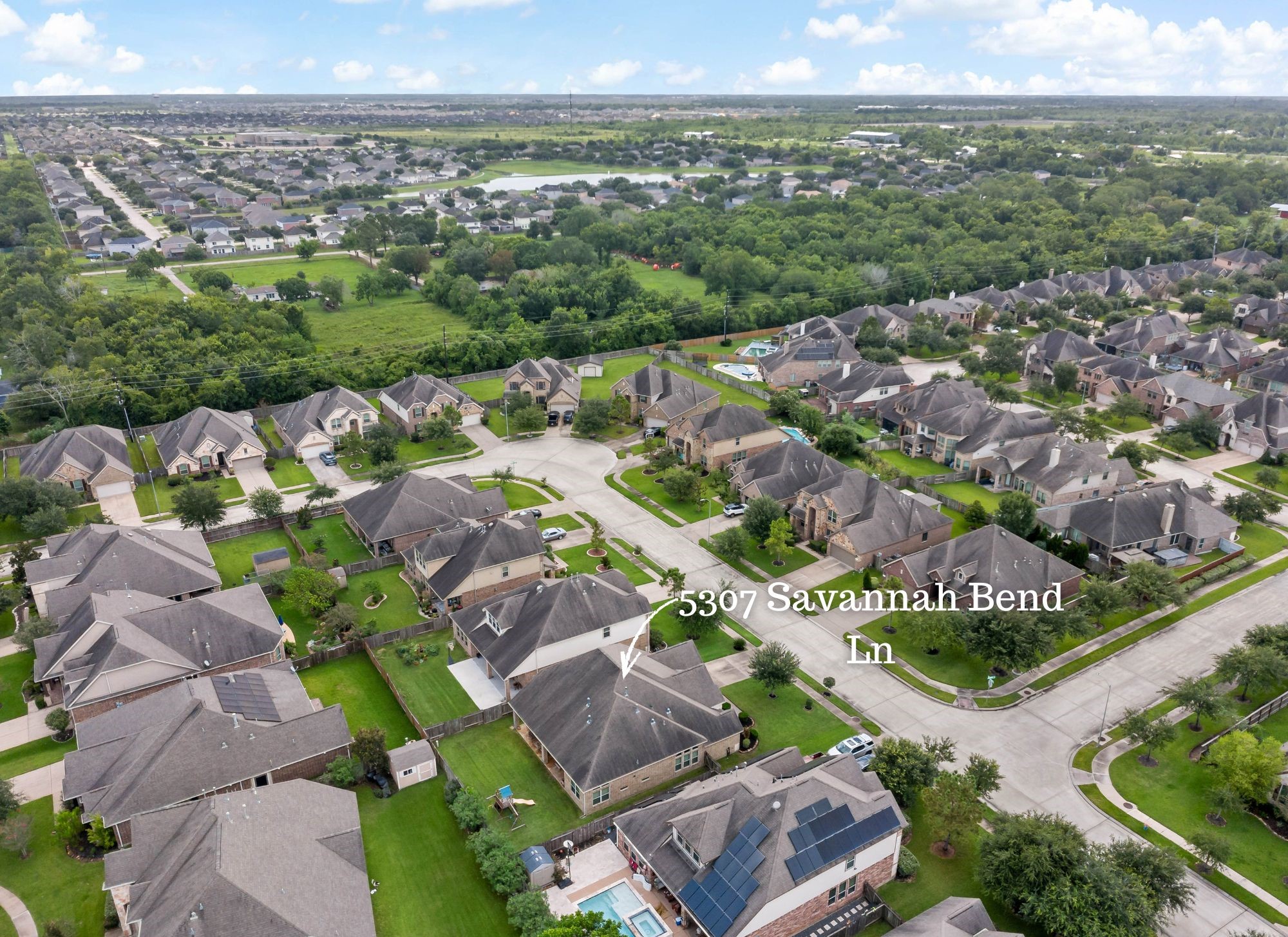 5307 Savannah Bend Lane Rosharon, TX 77583 - Photo 8 of 50
