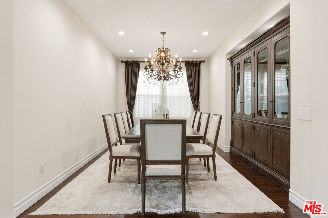 11564 Apulia Court Porter Ranch, CA 91326 - Photo 14 of 52