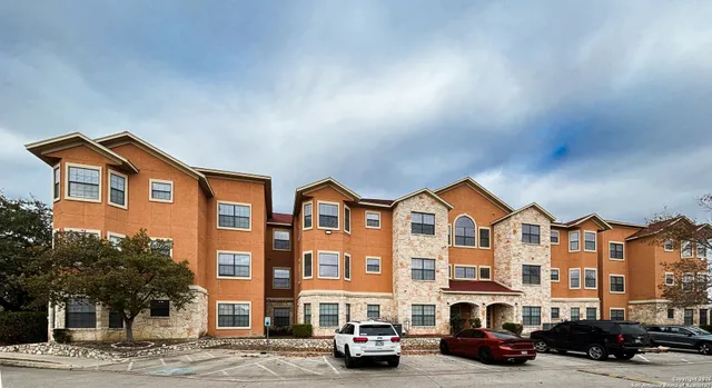 $2,000 | 6160 Eckhert Road, Unit 1717, San Antonio, TX 78240