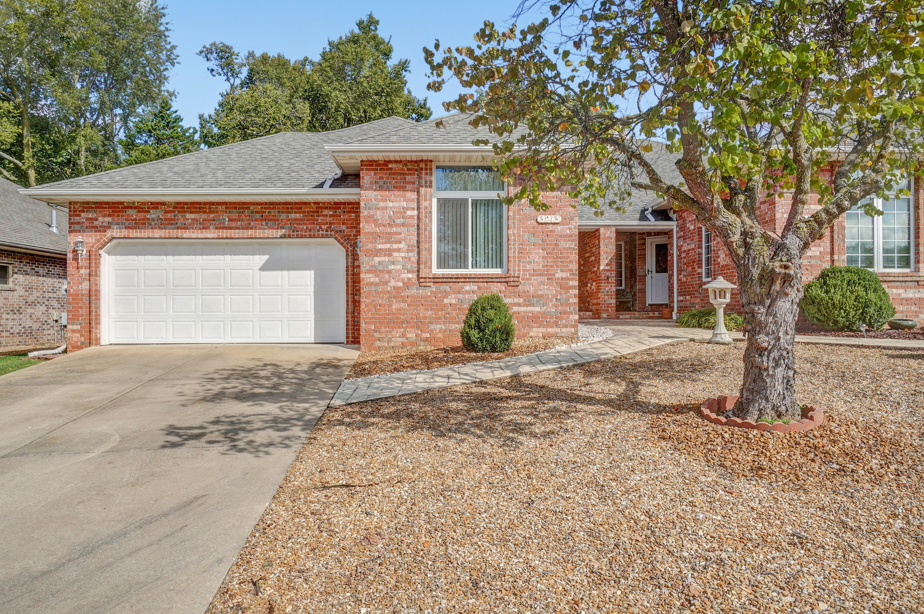 3213 West Sunset Street Springfield, MO 65807 - Photo 1 of 1 DSC00001_2_3