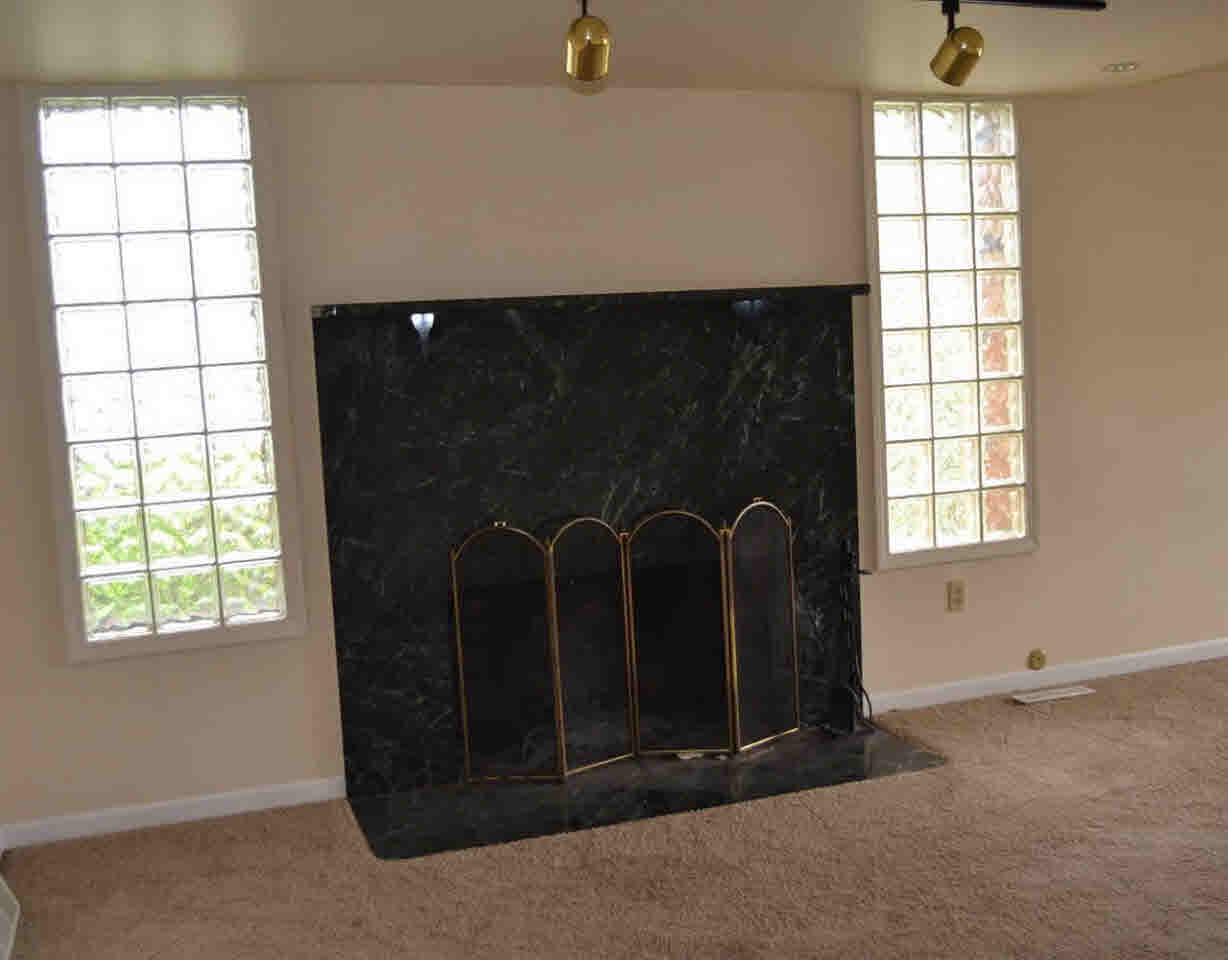 4052 East Pierson Road Flint, MI 48506 - Photo 19 of 40 21298646-18.JPG