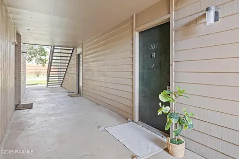 $115,000 | 220 Doucet Road, Unit 107A, Lafayette, LA 70503
