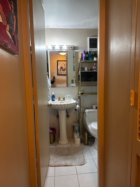 720 West Gordon Terrace, Unit 10L Chicago, IL 60613 - Photo 8 of 15