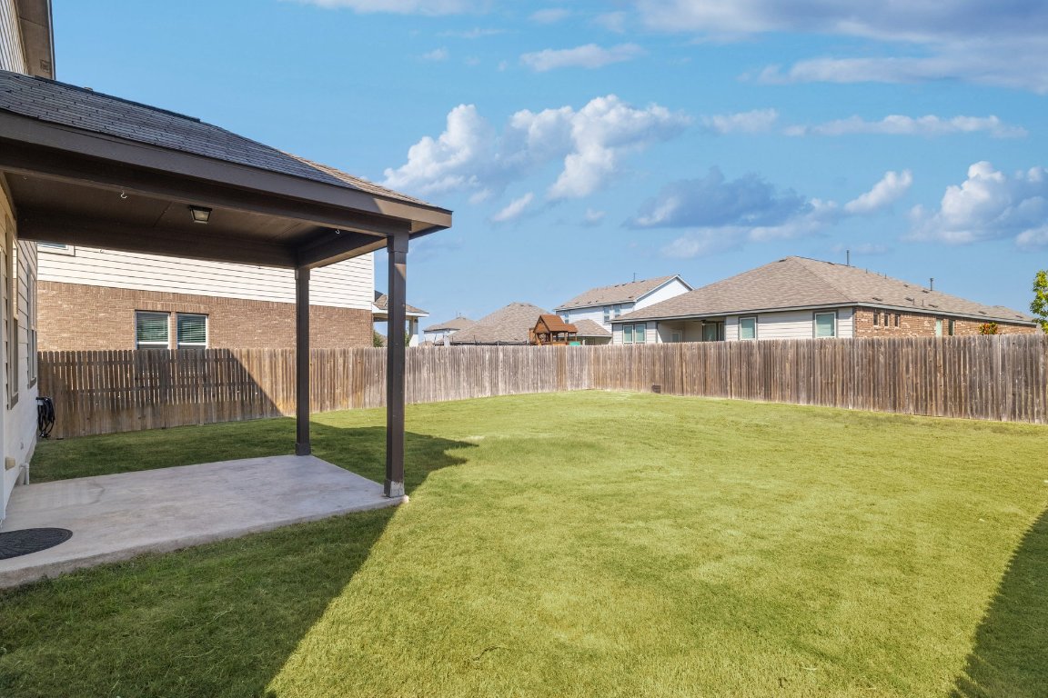 6792 Catania Loop Round Rock, TX 78665 - Photo 28 of 31 a view of a backyard