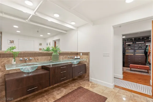 $935,000 | 11441 Allerton Park Drive, Unit 212, Las Vegas, NV 89135