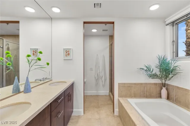 $935,000 | 11441 Allerton Park Drive, Unit 212, Las Vegas, NV 89135