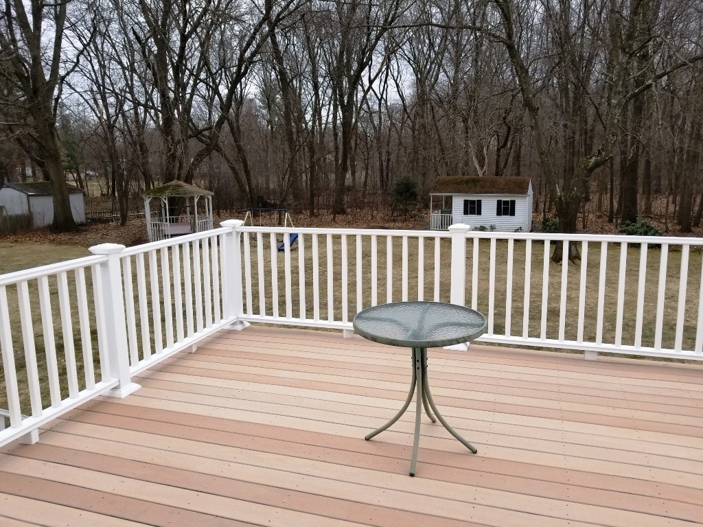 132 Meadowbrook Road Agawam, MA 01001 - Photo 26 of 28 Gallery Image 26
