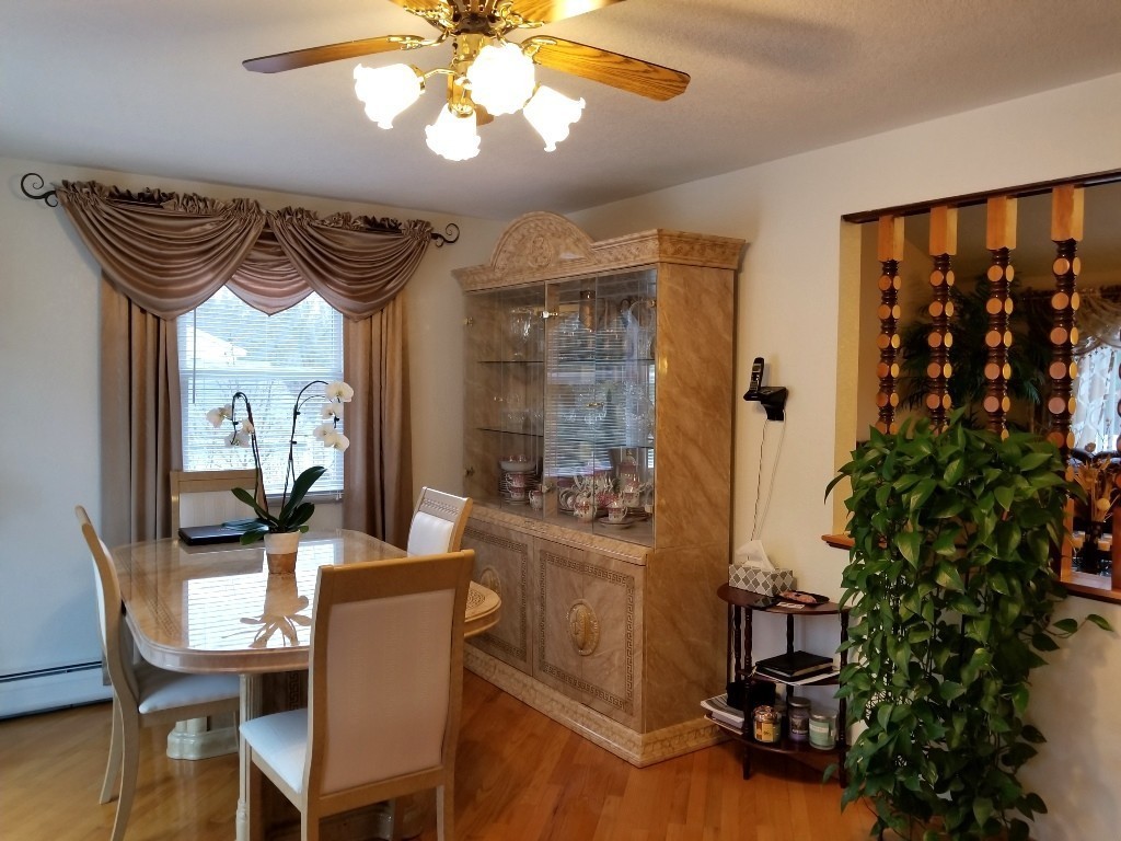 132 Meadowbrook Road Agawam, MA 01001 - Photo 3 of 28 Gallery Image 3