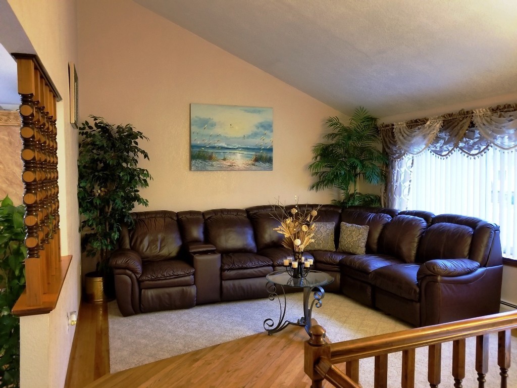 132 Meadowbrook Road Agawam, MA 01001 - Photo 7 of 28 Gallery Image 7