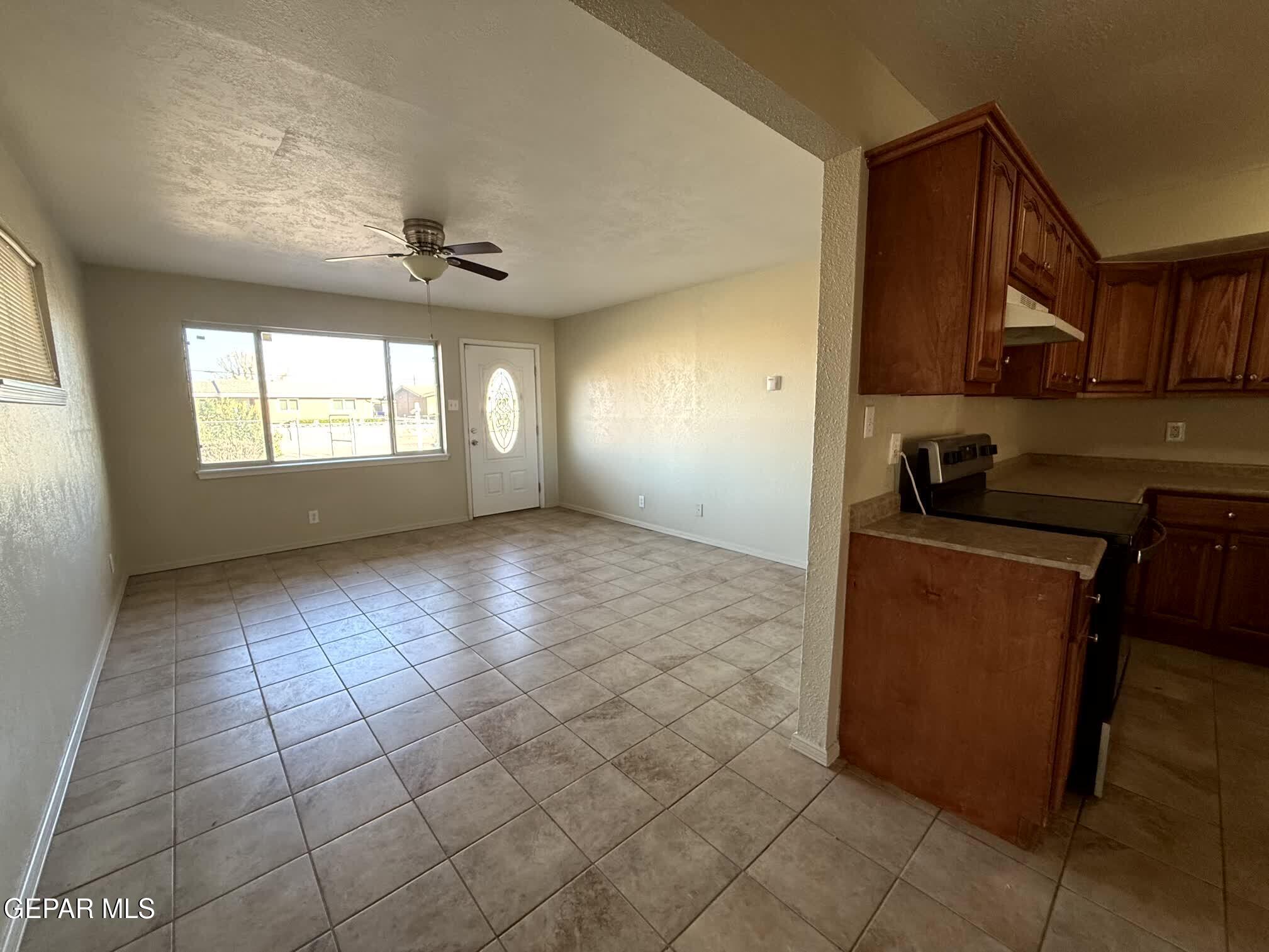 2801 Hawick Road El Paso, TX 79925 - Photo 6 of 29 IMG_3686