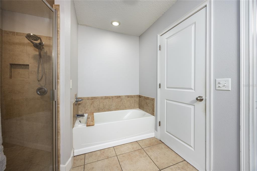 25558 Northwest 8th Road Newberry, FL 32669 - Photo 18 of 35