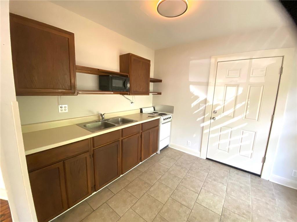 1300 East Cesar Chavez Street, Unit 4 Austin, TX 78702 - Photo 4 of 7