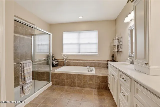 $750,000 | 1 Barbour Court, Unit 1216, Old Bridge, NJ 08857