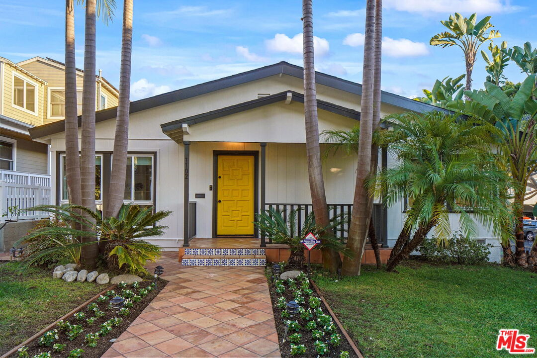 1102 Maple Street Santa Monica, CA 90405 - Photo 2 of 54