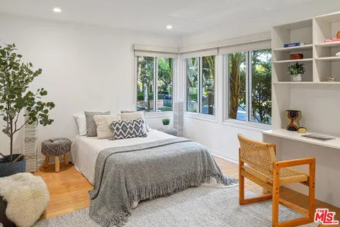 $3,865,000 | 1102 Maple Street, Santa Monica, CA 90405