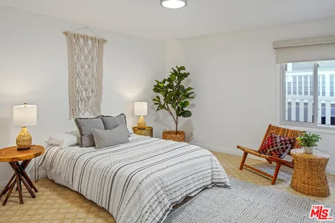 $3,865,000 | 1102 Maple Street, Santa Monica, CA 90405