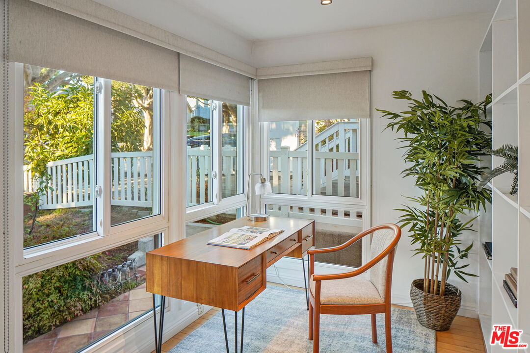 1102 Maple Street Santa Monica, CA 90405 - Photo 39 of 54