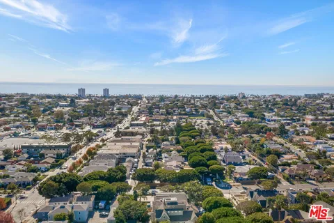 $3,865,000 | 1102 Maple Street, Santa Monica, CA 90405
