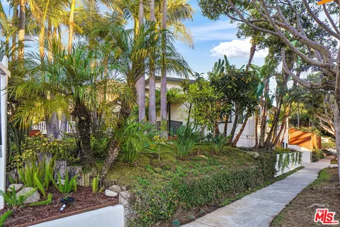 $3,865,000 | 1102 Maple Street, Santa Monica, CA 90405
