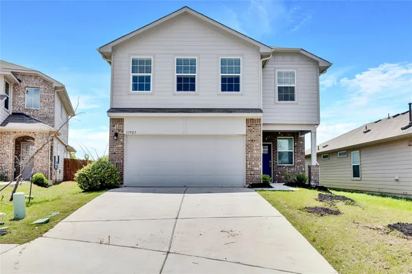 $2,250 | 13923 Macquarie Drive, Pflugerville, TX 78660