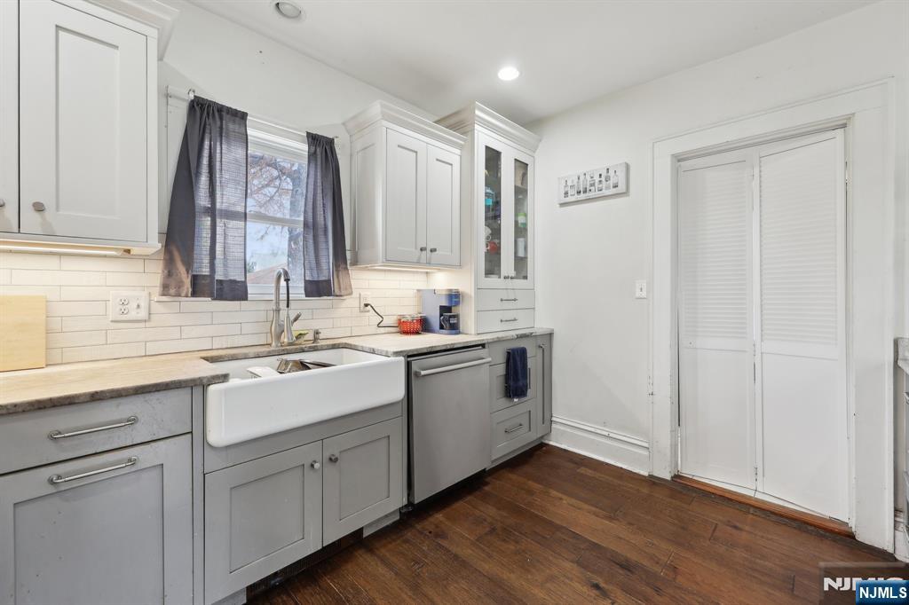 48 Marinus Street Rochelle Park, NJ 07662 - Photo 12 of 42