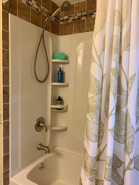 9 Webster Street Springvale, ME 04083 - Photo 18 of 36 tub/shower