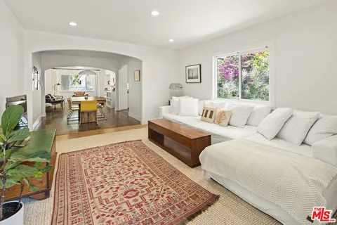 $4,995 | 352 Hargrave Street, Inglewood, CA 90302