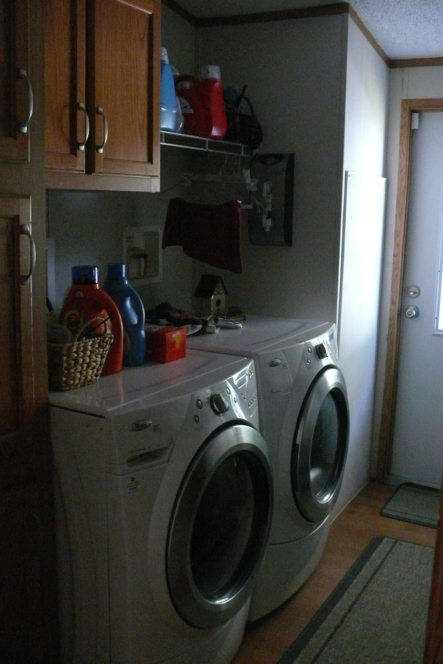 400 Jesse Work Road Dickson, TN 37055 - Photo 8 of 9 a utility room with dryer and washer