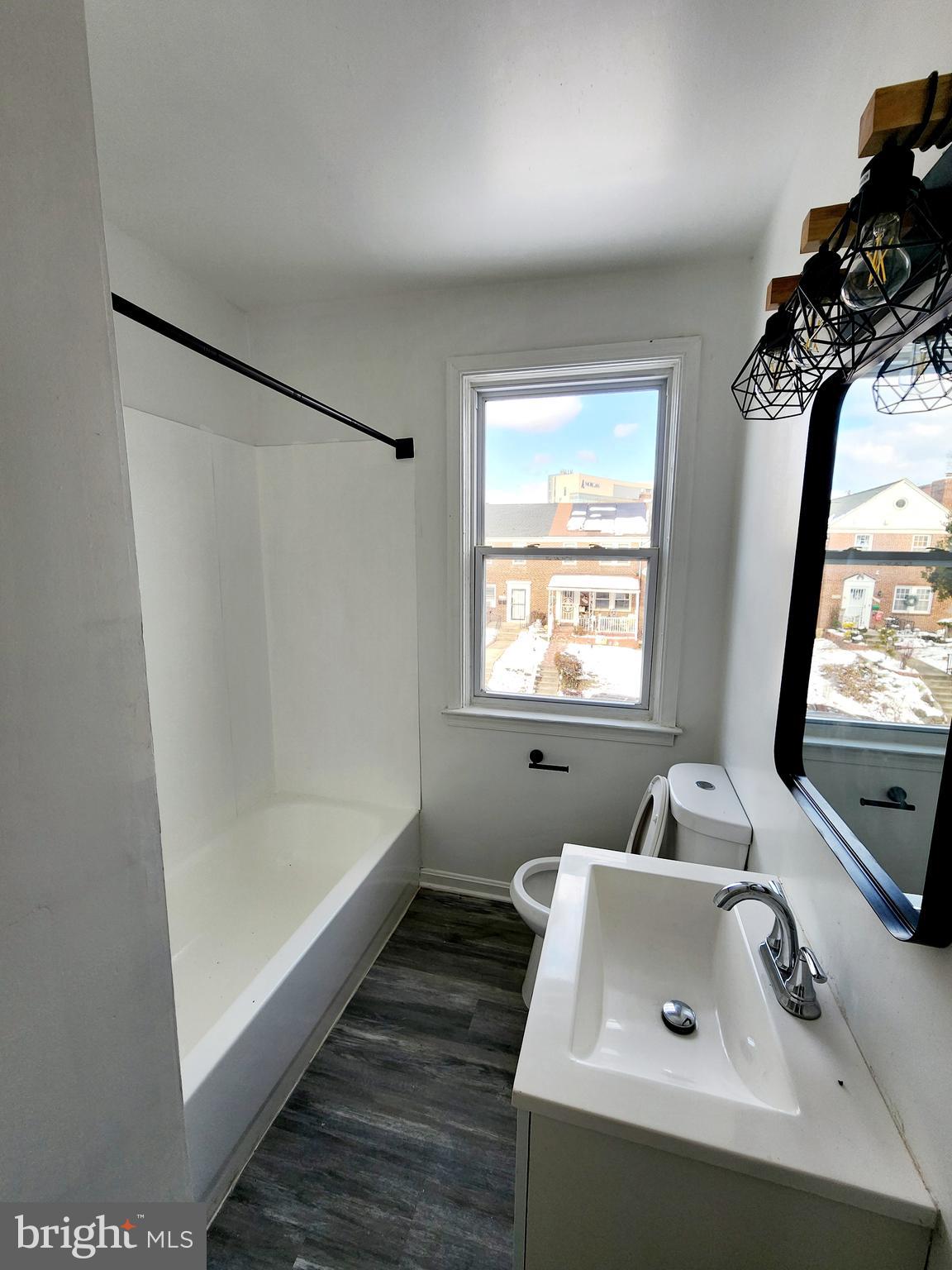 1657 Ralworth Road Baltimore, MD 21218 - Photo 10 of 17 Main Level Bathroom