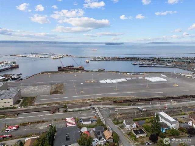 $895,000 | 2501 West Marine View Drive, Everett, WA 98201