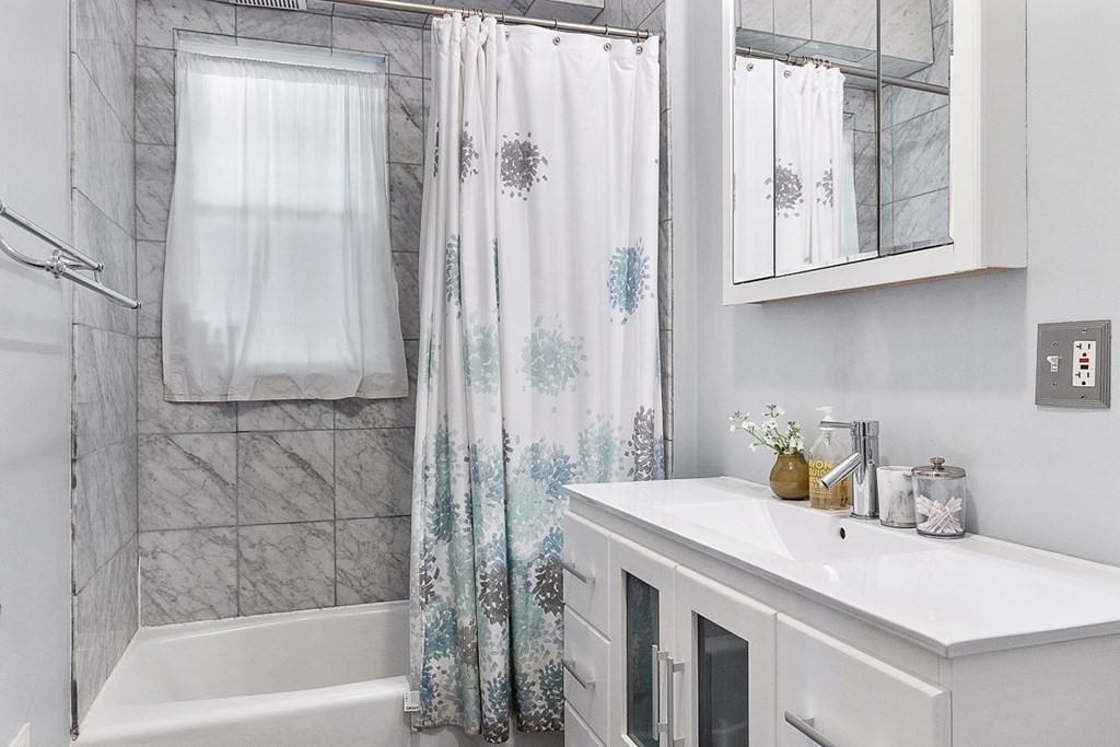 10 Oliver Road, Unit 2 Watertown, MA 02472 - Photo 11 of 26 Gallery Image 11