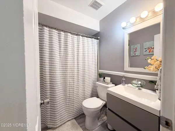 $2,700 | 73 Maple Avenue, Unit 2, Keansburg, NJ 07734
