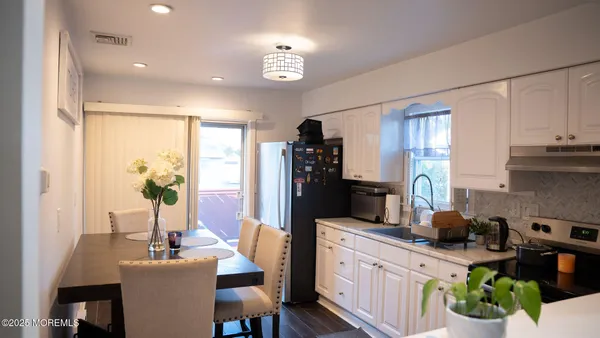 $2,700 | 73 Maple Avenue, Unit 2, Keansburg, NJ 07734