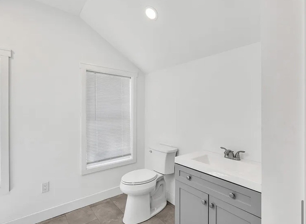 35 Locust Street Wareham, MA 02558 - Photo 16 of 22