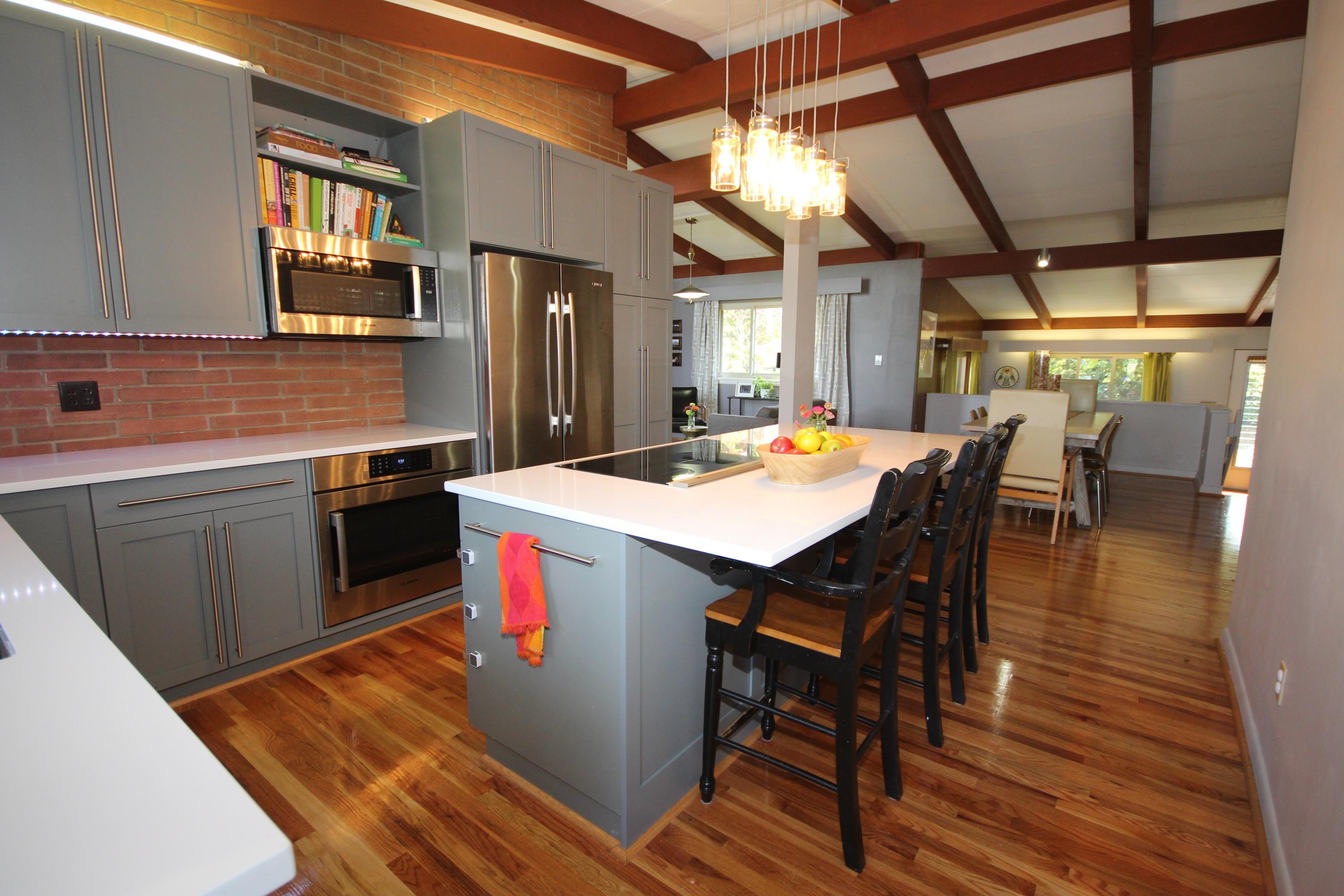 4507 Rosecrest Road Roanoke, VA 24018 - Photo 12 of 41 a kitchen that has a table and chairs in it