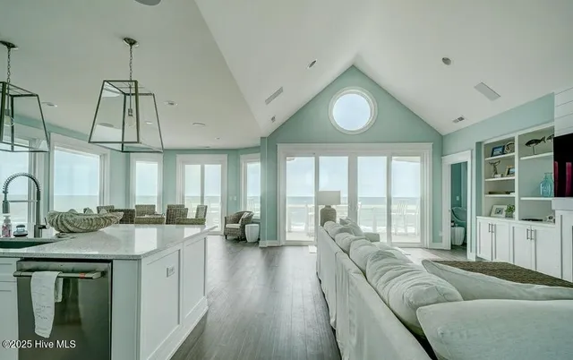 $2,395,000 | 30 Porpoise Place, North Topsail Beach, NC 28460
