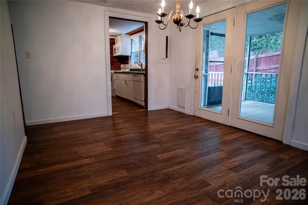 $209,900 | 813 Severt Circle, Lenoir, NC 28645