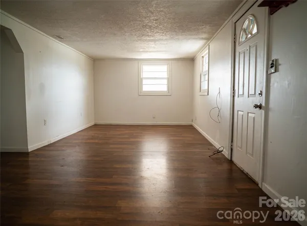 $209,900 | 813 Severt Circle, Lenoir, NC 28645