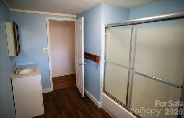 $209,900 | 813 Severt Circle, Lenoir, NC 28645