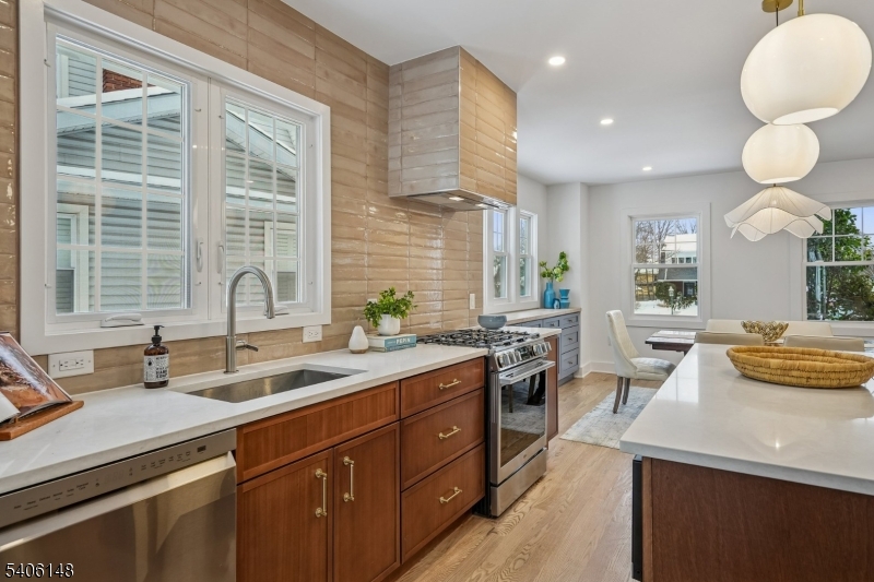 629 Hamilton Road South Orange, NJ 07079 - Photo 7 of 38