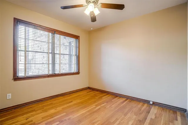 $1,300 | 604 Monticello Drive, Unit 610, Fort Worth, TX 76107
