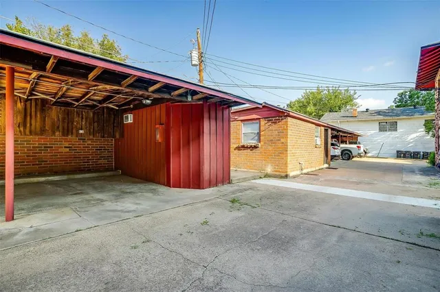 $1,300 | 604 Monticello Drive, Unit 610, Fort Worth, TX 76107